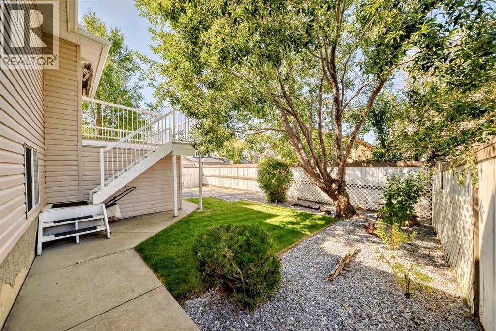 Photo 39 of 33 Thorndale Close Se, Airdrie AB