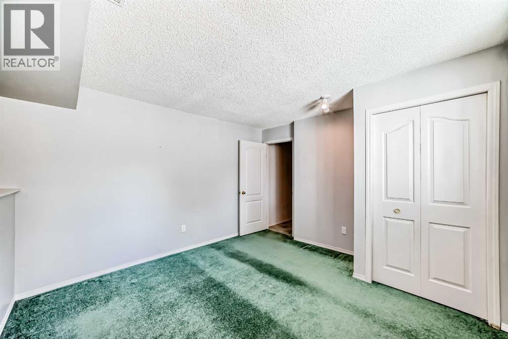 Photo 33 of 33 Thorndale Close Se, Airdrie AB