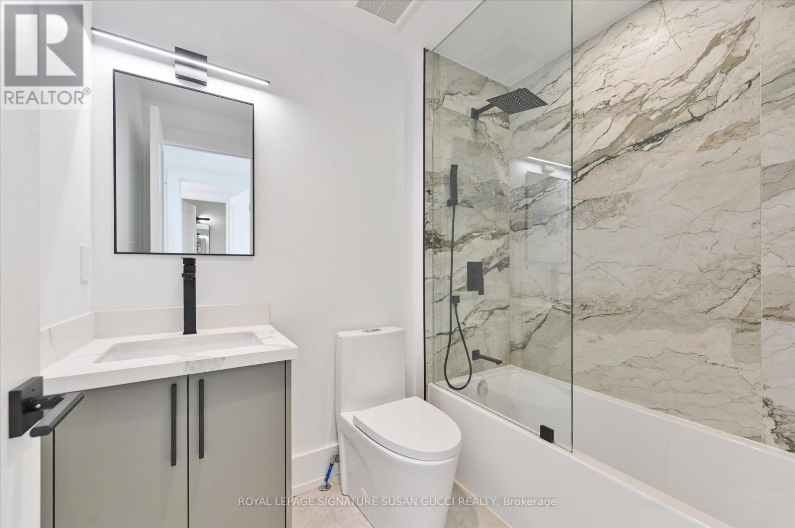 Photo 28 of 24 Elmsdale Road, Toronto ON