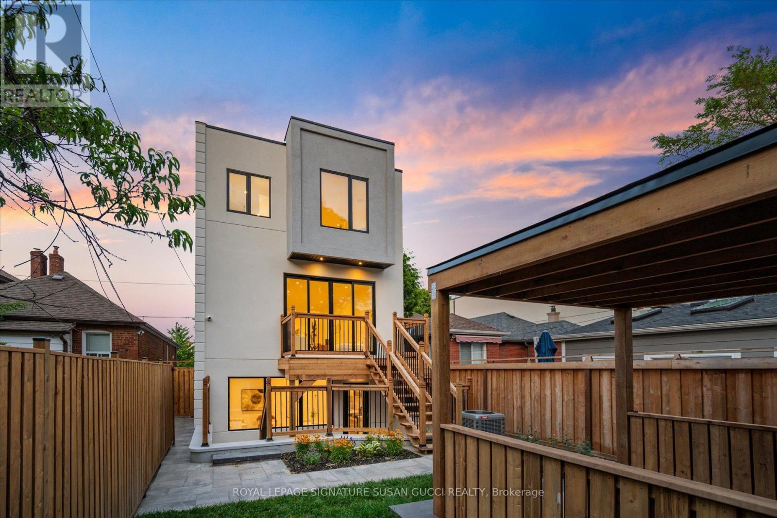Photo 38 of 24 Elmsdale Road, Toronto ON