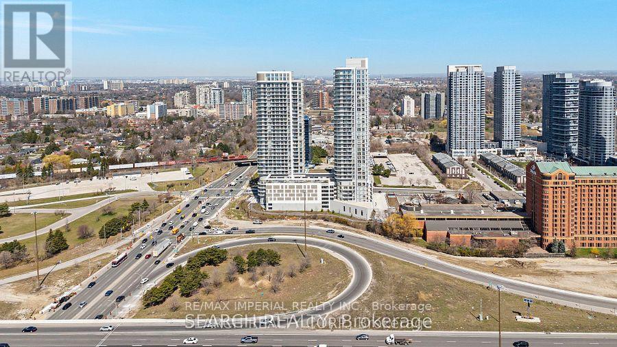 Photo 5 of 2508 2033 Kennedy Road, Toronto ON