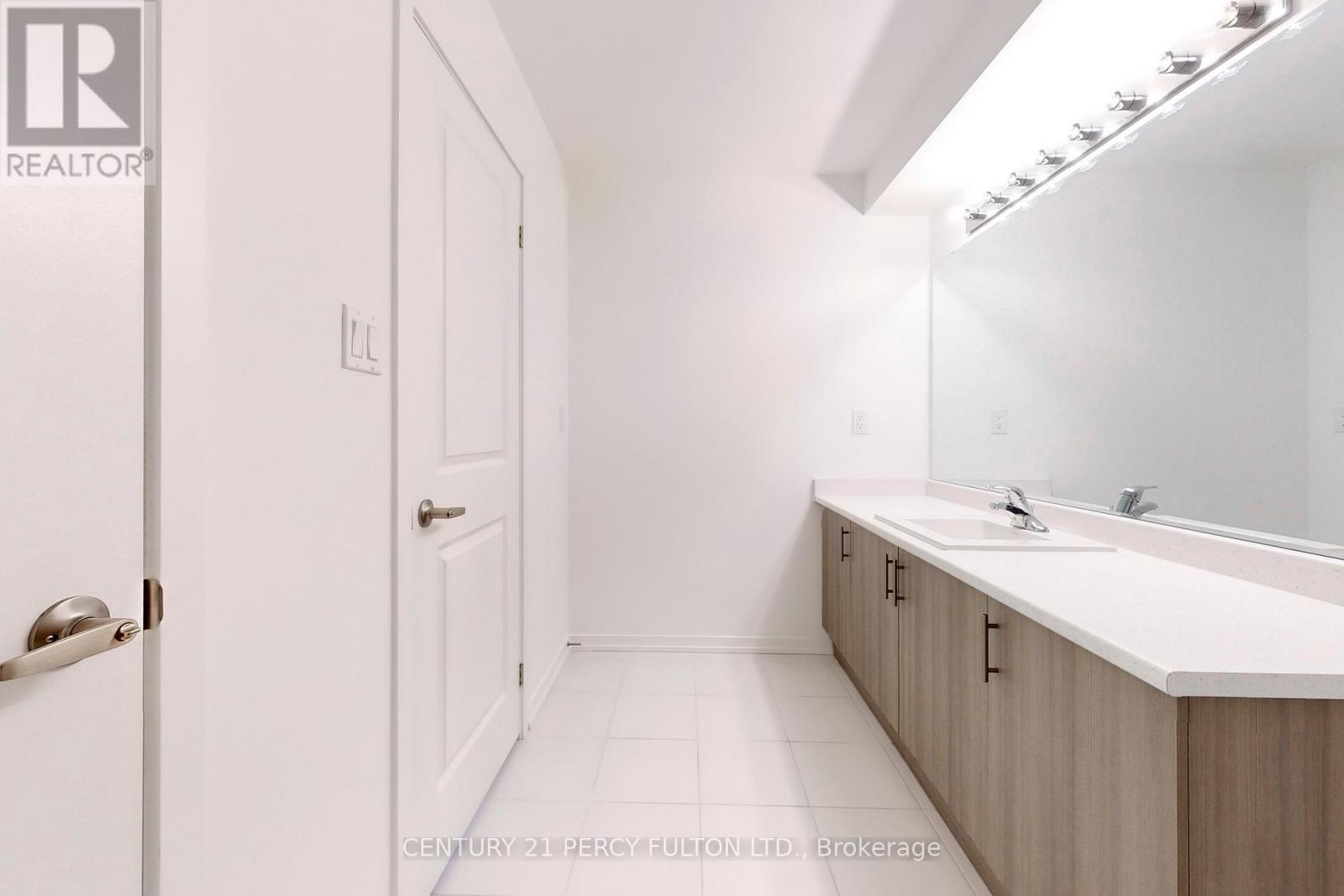 Photo 6 of 26 Bateson Street, Ajax ON