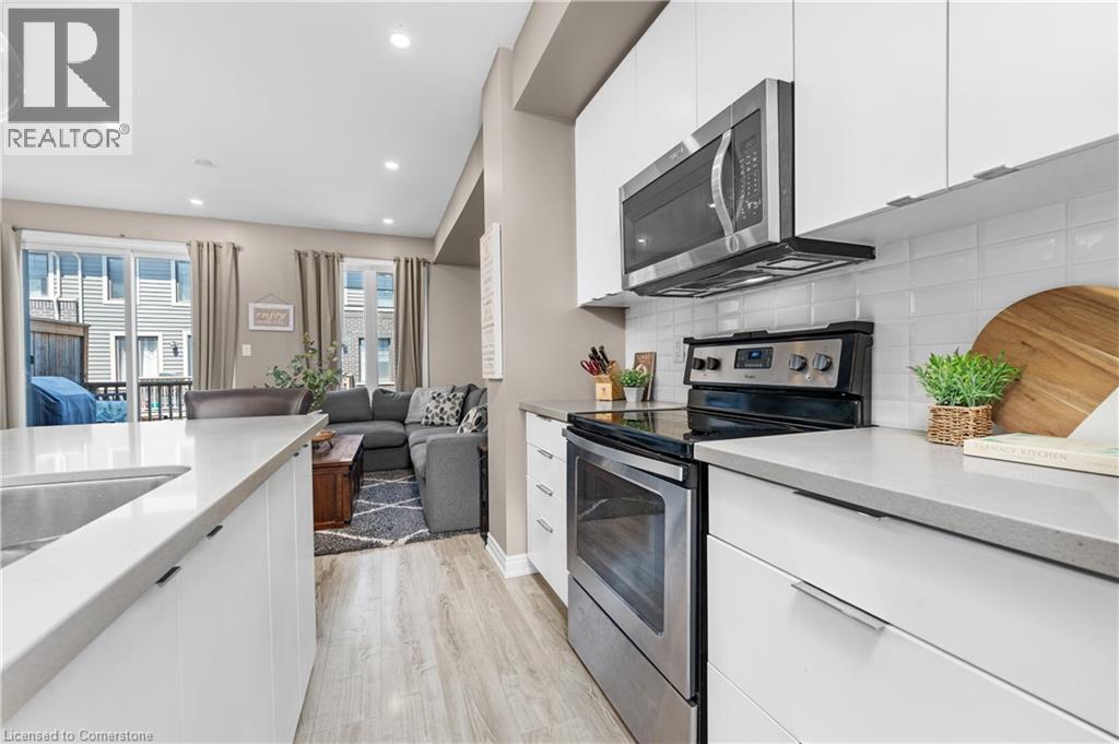 Photo 28 of 78 Esplanade Lane, Grimsby ON