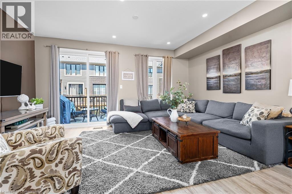 Photo 14 of 78 Esplanade Lane, Grimsby ON