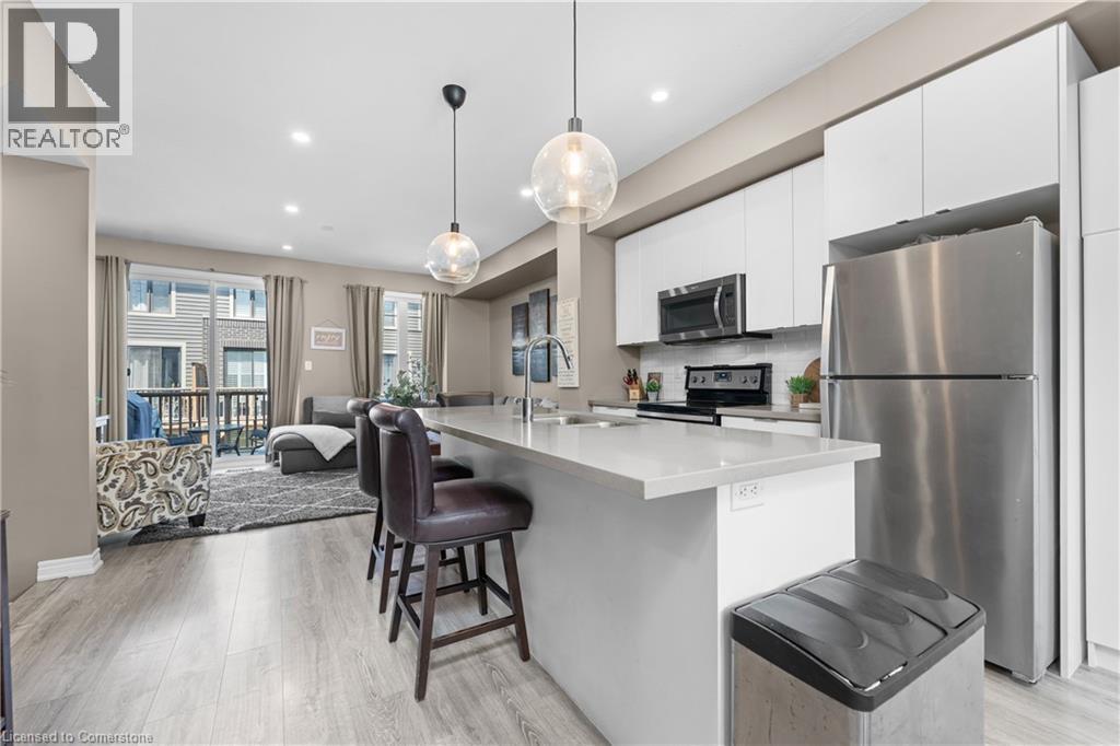 Photo 18 of 78 Esplanade Lane, Grimsby ON