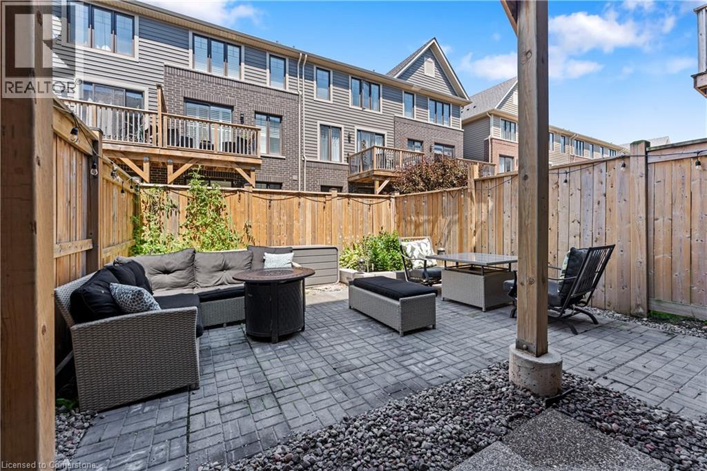 Photo 17 of 78 Esplanade Lane, Grimsby ON