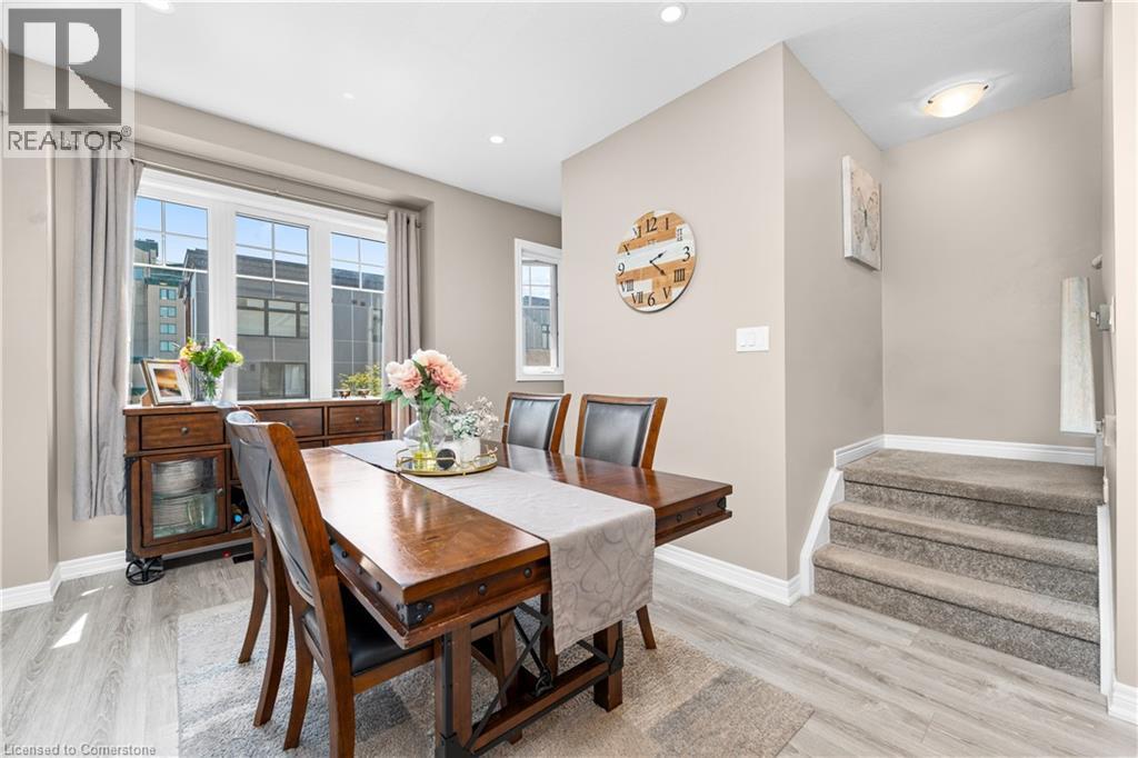 Photo 27 of 78 Esplanade Lane, Grimsby ON