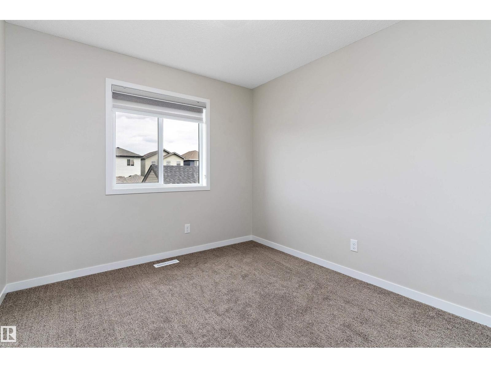 Photo 23 of 2031 52 Street Sw, Edmonton AB