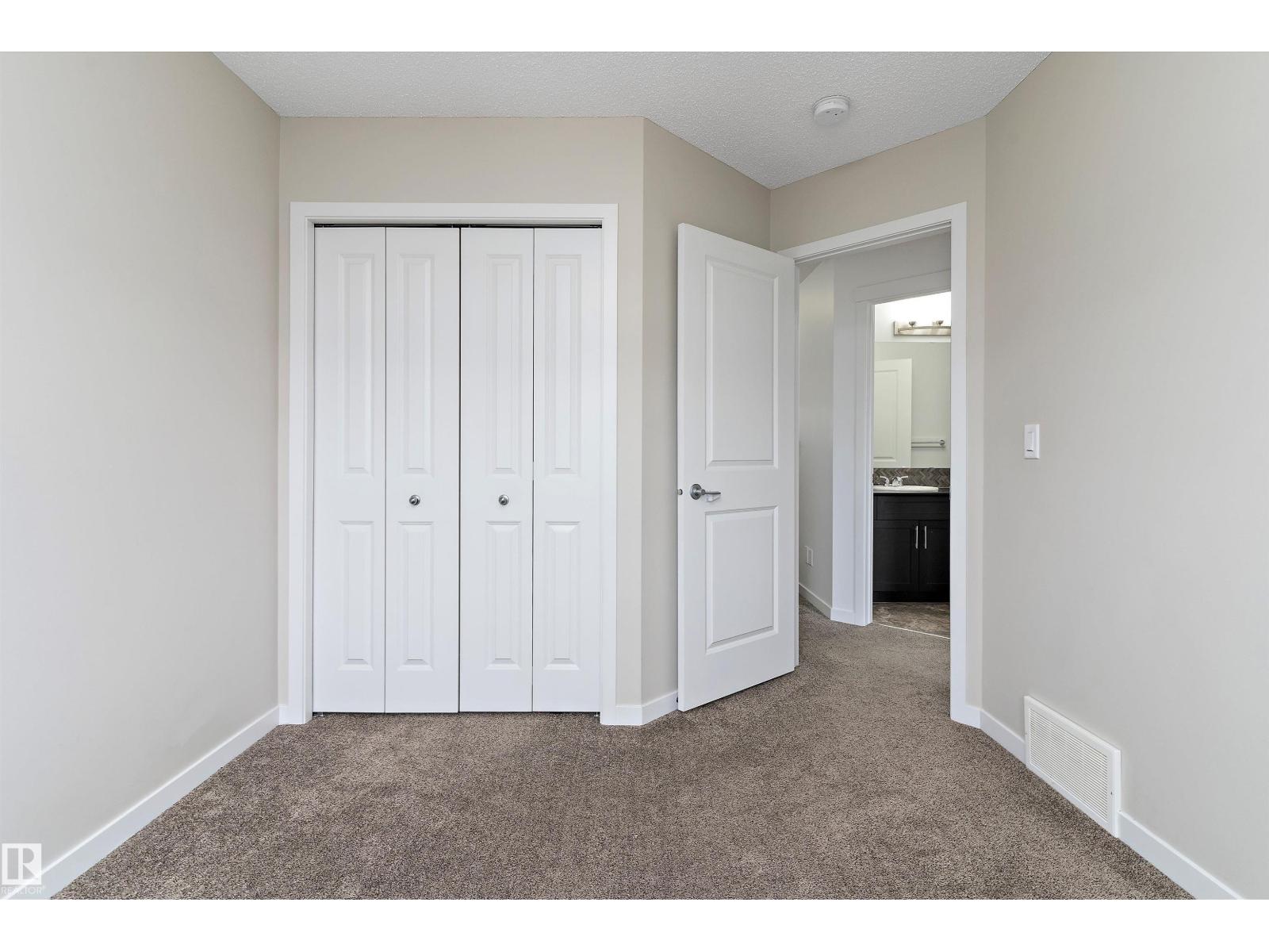 Photo 24 of 2031 52 Street Sw, Edmonton AB