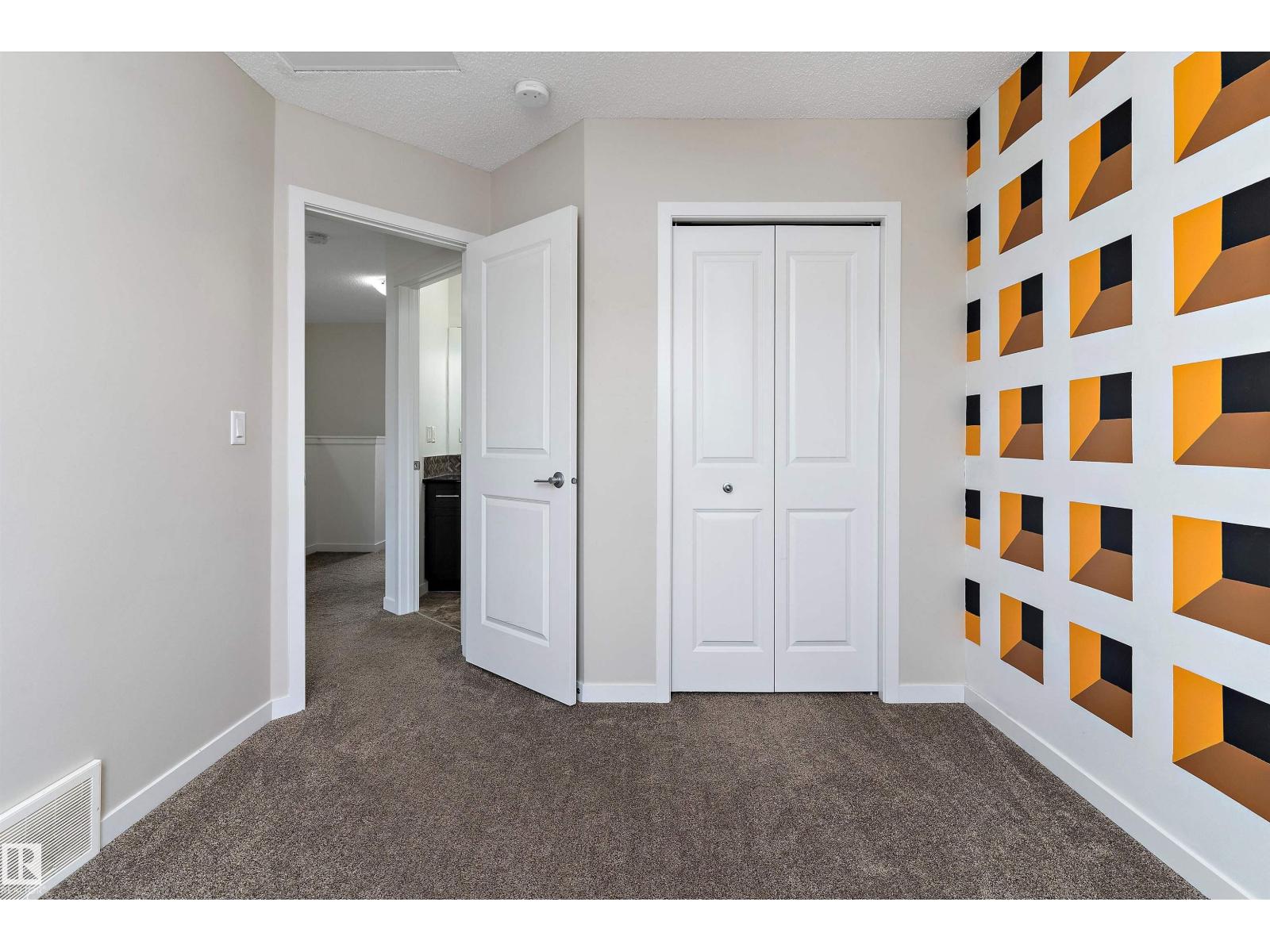 Photo 28 of 2031 52 Street Sw, Edmonton AB