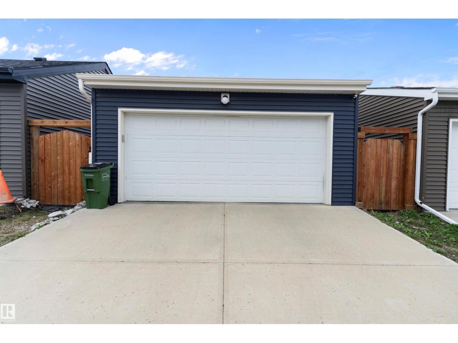 Photo 33 of 2031 52 Street Sw, Edmonton AB