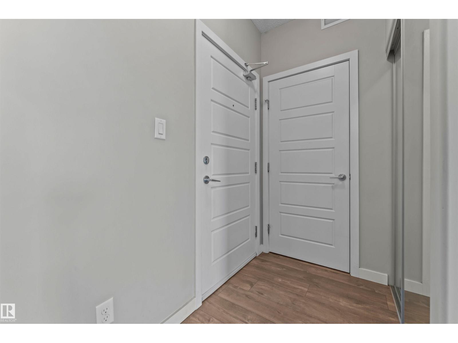 Photo 8 of 209 1144 Adamson Dr Sw, Edmonton AB