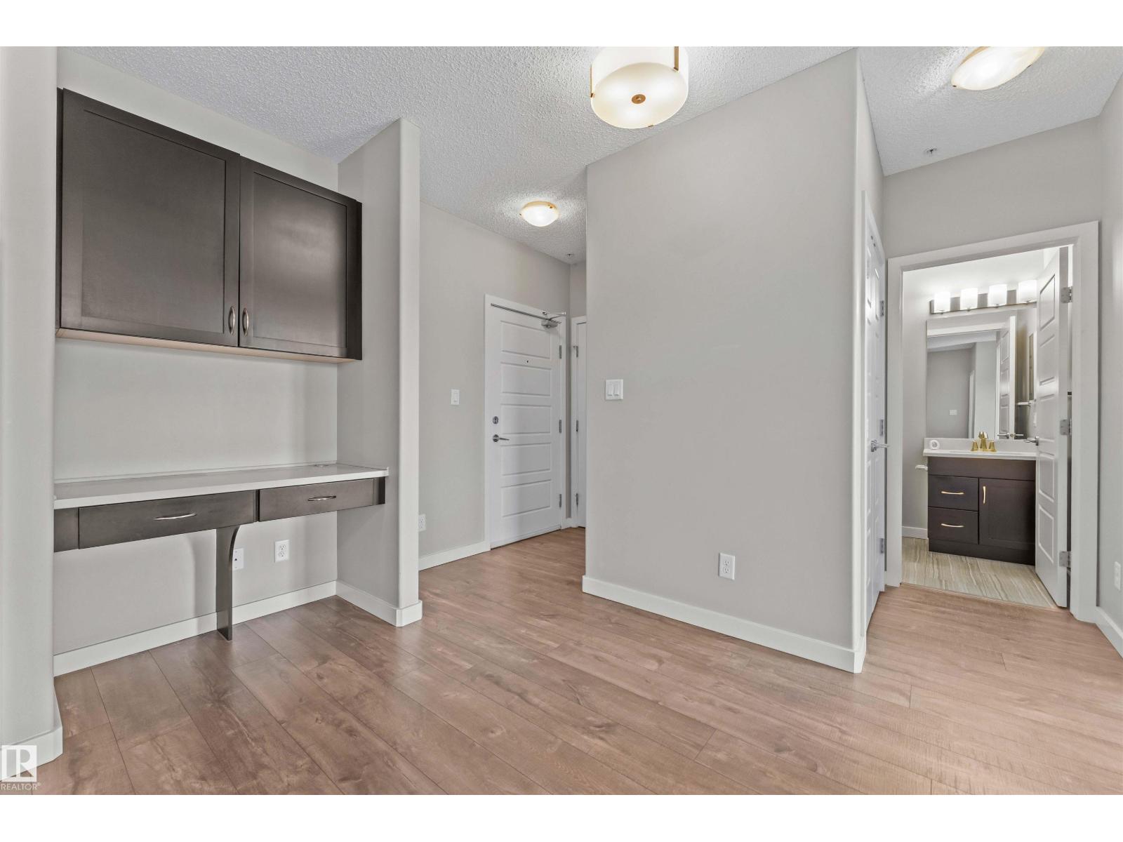 Photo 9 of 209 1144 Adamson Dr Sw, Edmonton AB