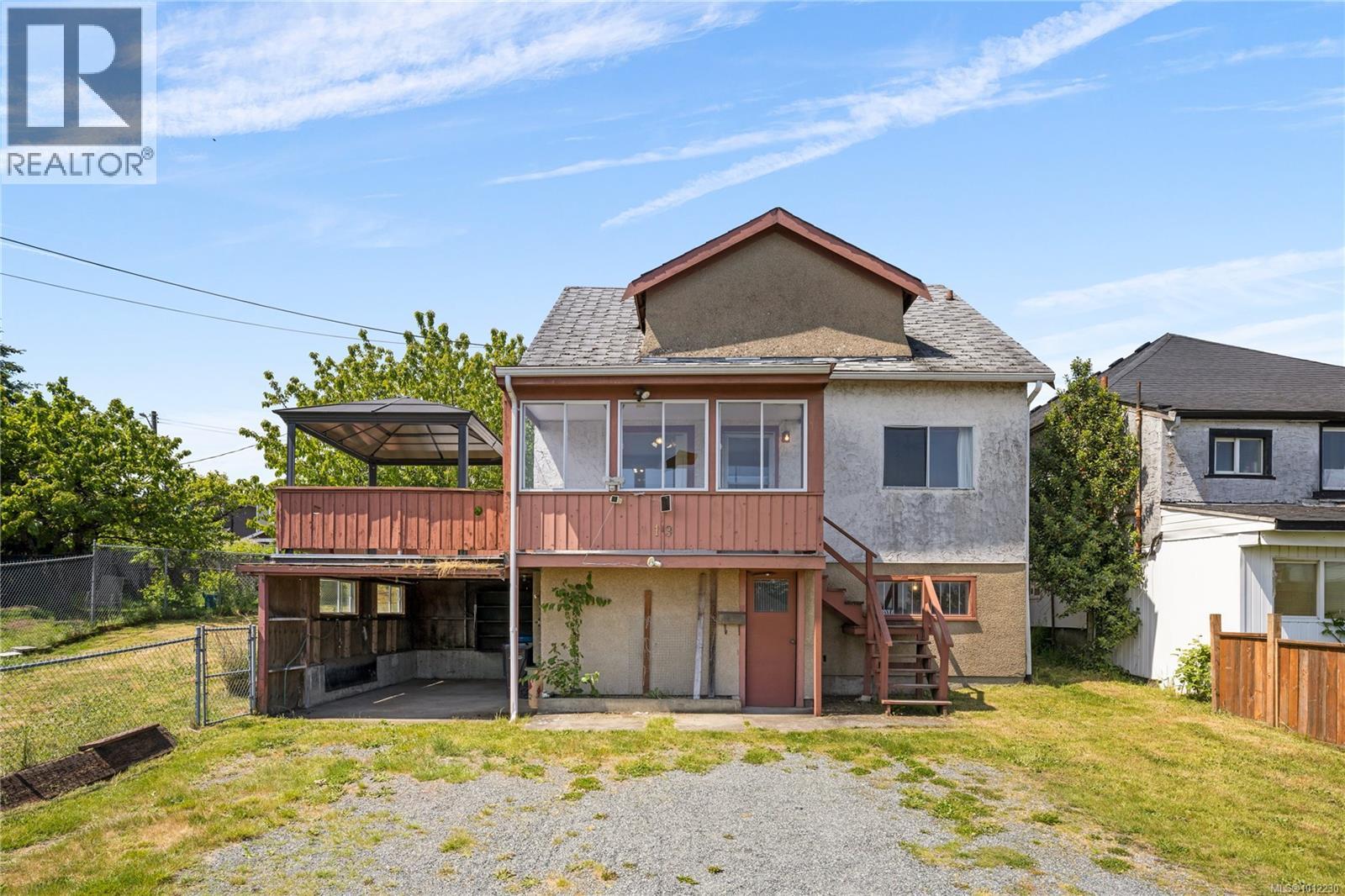 Photo 31 of 19 View St, Nanaimo BC