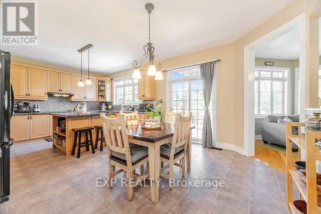 Photo 17 of 37 Links Lane, Brampton ON