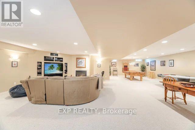 Photo 30 of 37 Links Lane, Brampton ON
