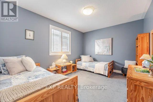 Photo 27 of 37 Links Lane, Brampton ON