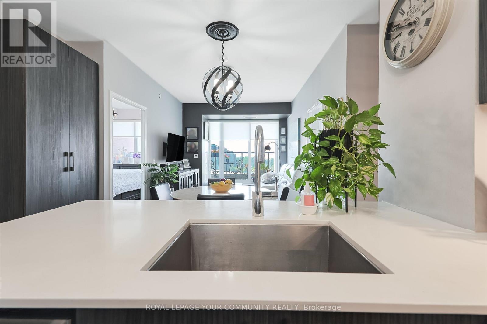 Photo 37 of 208 99 Eagle Rock Way S, Vaughan ON