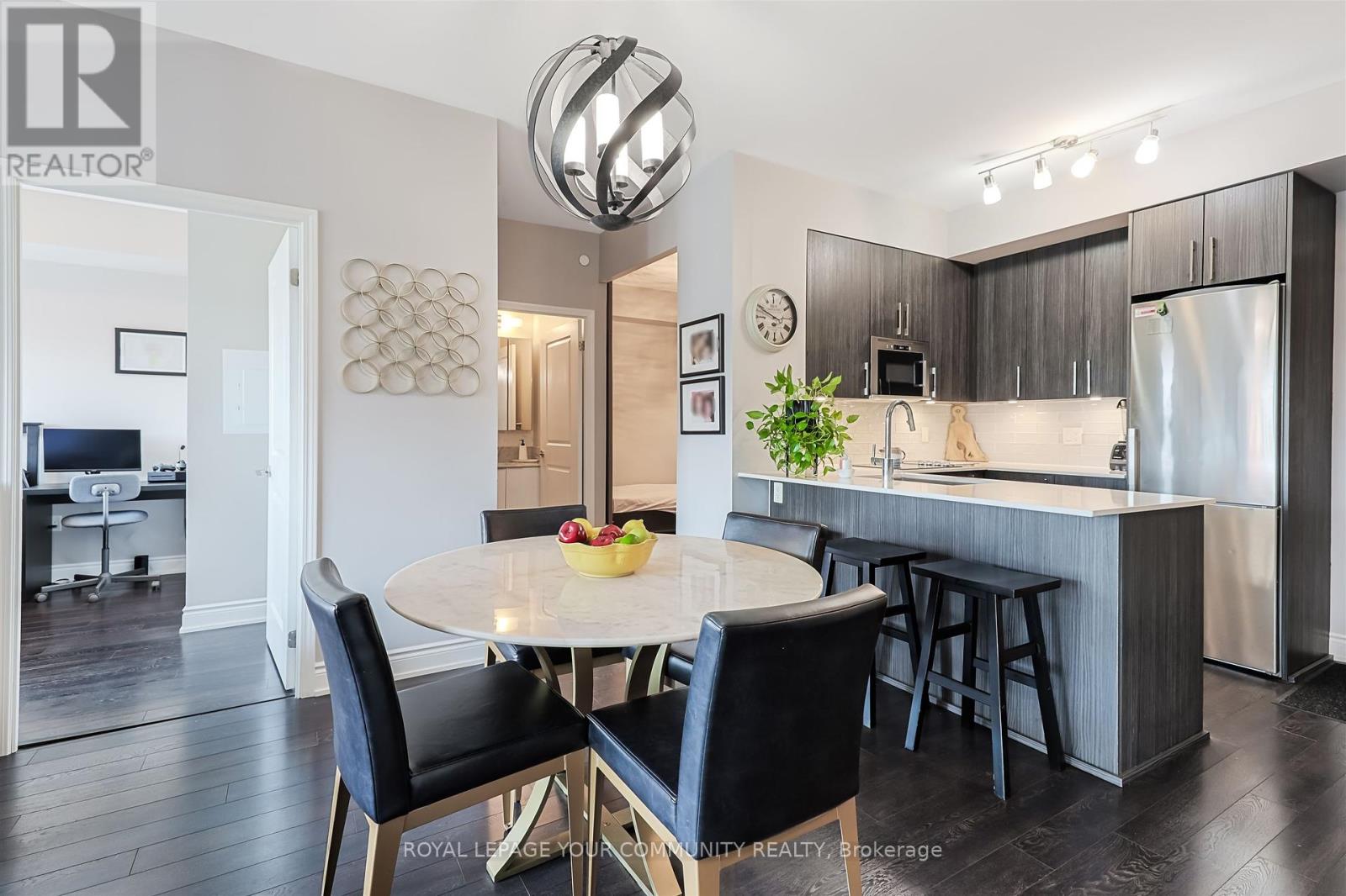 Photo 26 of 208 99 Eagle Rock Way S, Vaughan ON
