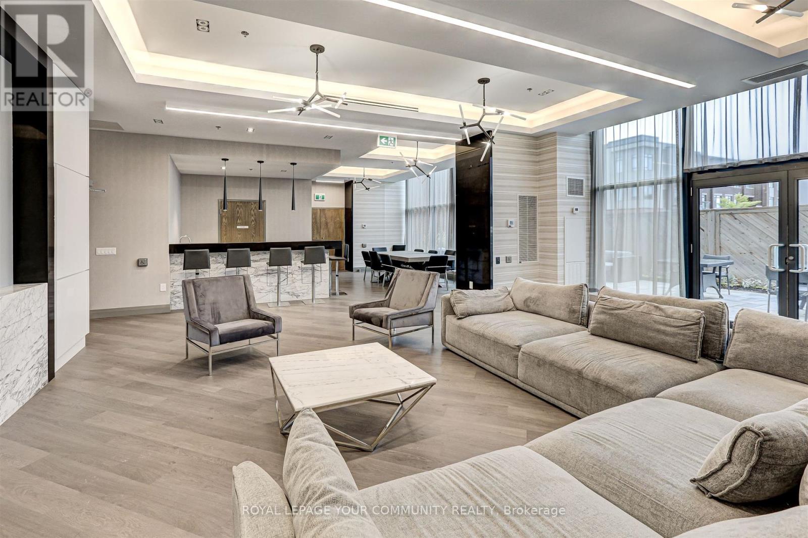 Photo 43 of 208 99 Eagle Rock Way S, Vaughan ON