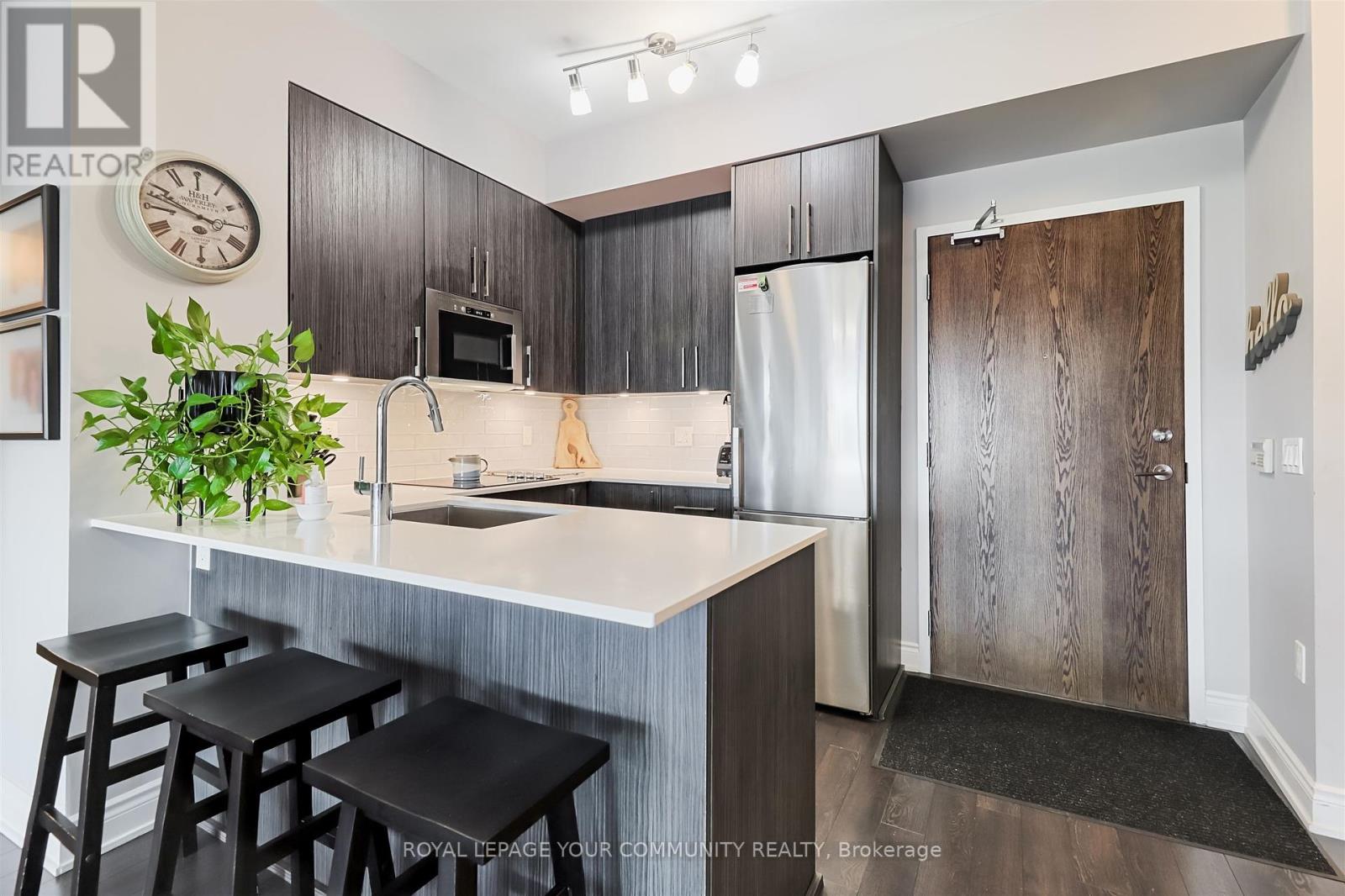 Photo 39 of 208 99 Eagle Rock Way S, Vaughan ON