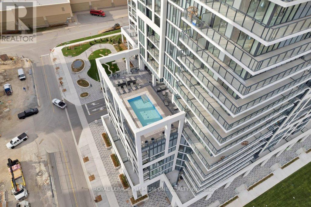 Photo 1 of 1520 9000 Jane Street, Vaughan ON