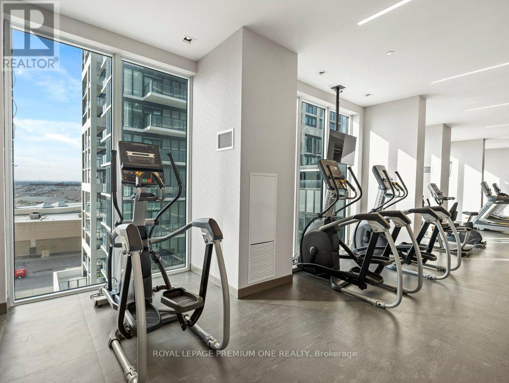 Photo 12 of 1520 9000 Jane Street, Vaughan ON