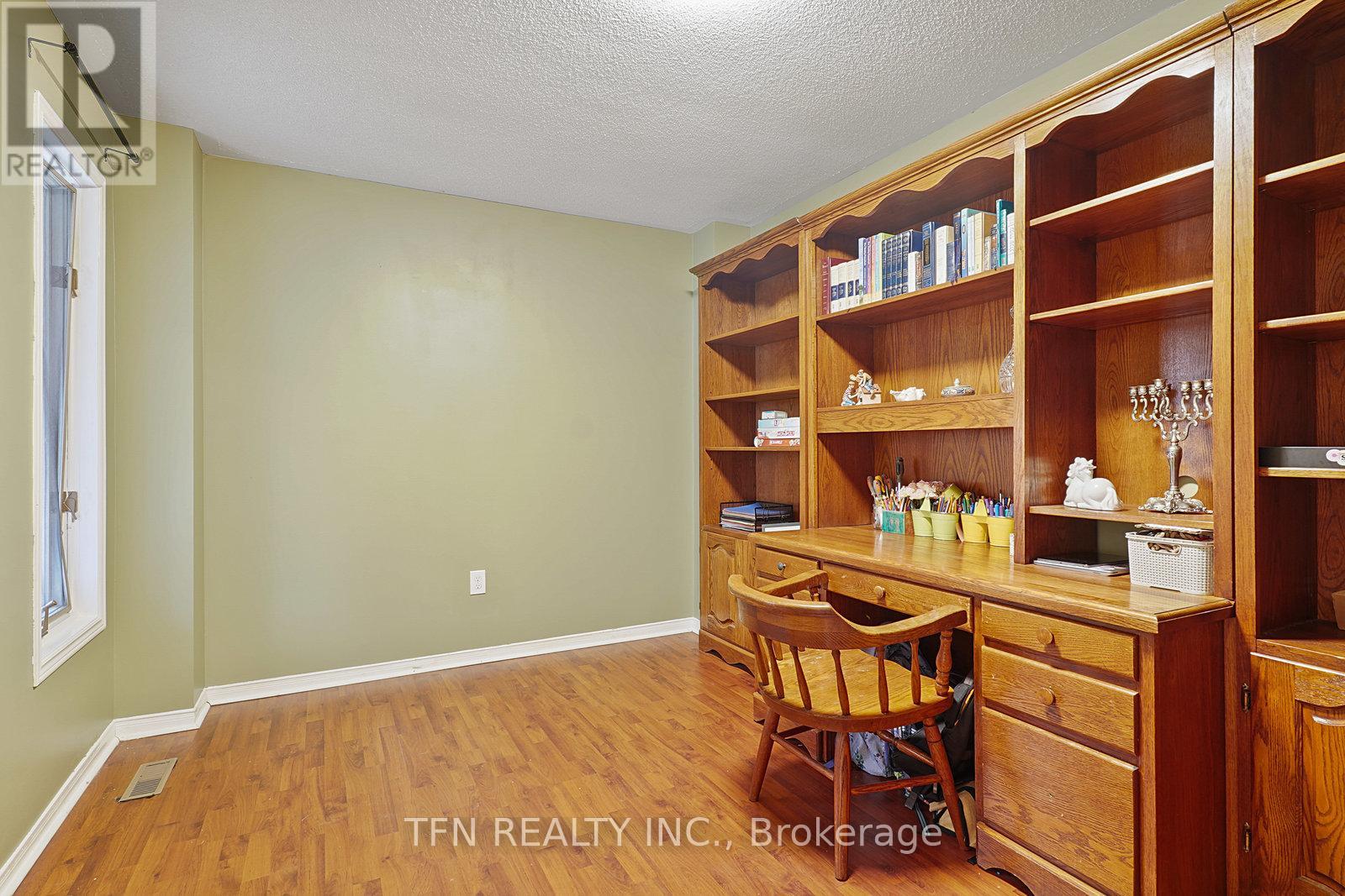 Photo 42 of 86 Thornbrook Court, Vaughan ON