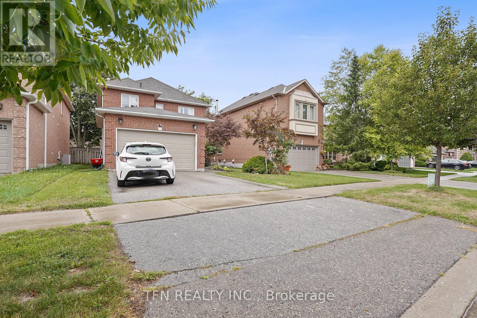 Photo 15 of 86 Thornbrook Court, Vaughan ON