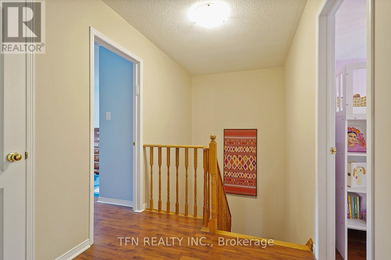 Photo 27 of 86 Thornbrook Court, Vaughan ON