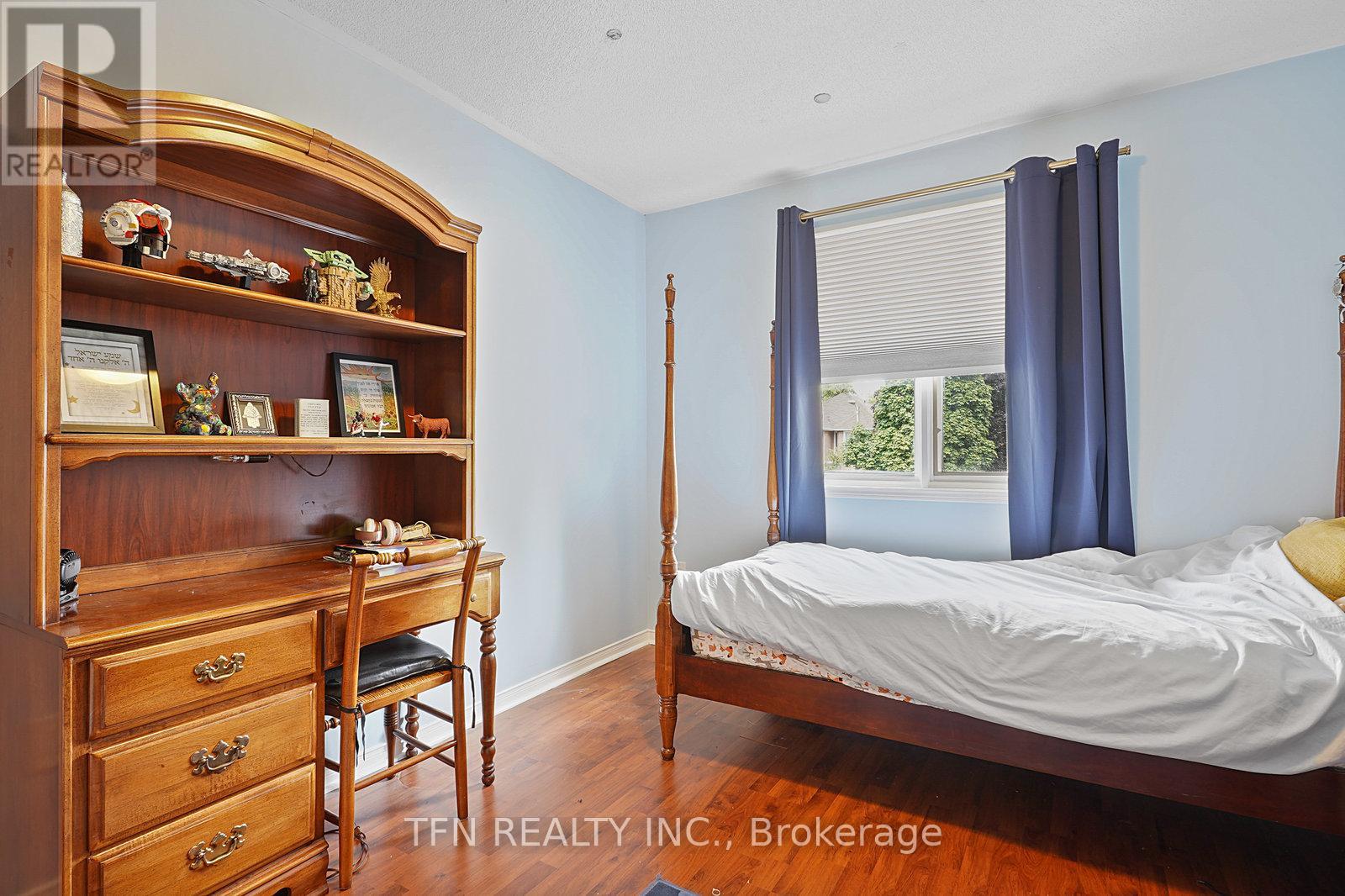 Photo 37 of 86 Thornbrook Court, Vaughan ON