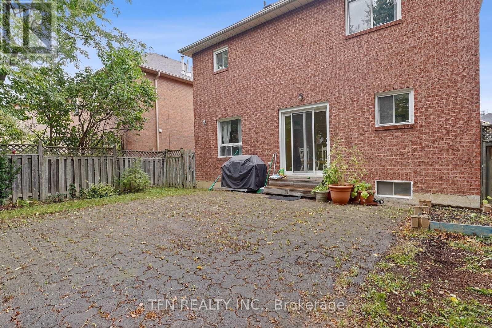 Photo 25 of 86 Thornbrook Court, Vaughan ON