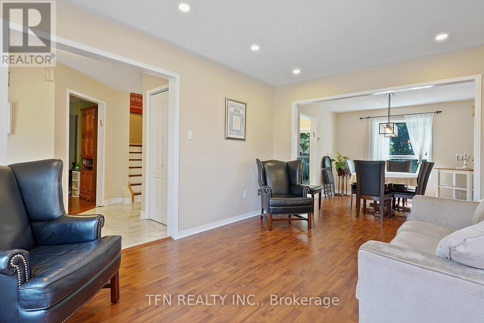 Photo 30 of 86 Thornbrook Court, Vaughan ON