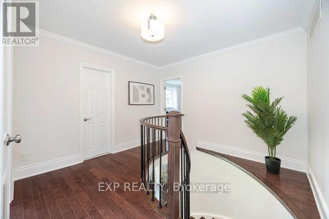 Photo 28 of 42 Hillside Drive, Brampton ON