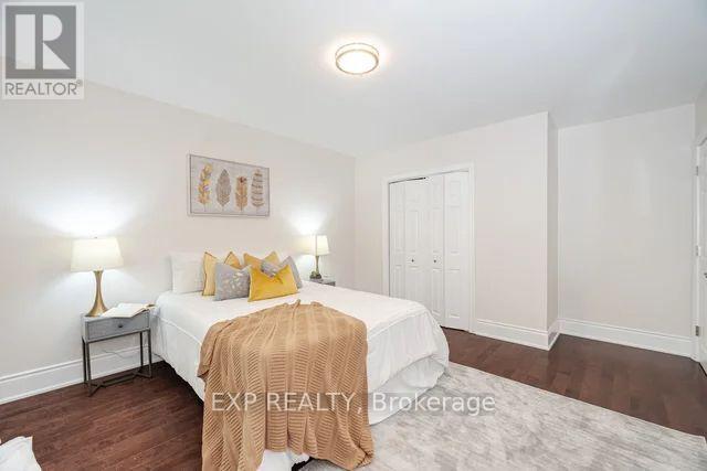 Photo 37 of 42 Hillside Drive, Brampton ON