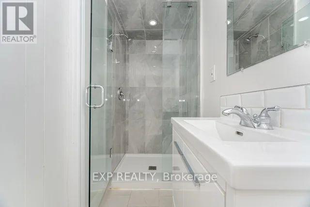 Photo 42 of 42 Hillside Drive, Brampton ON