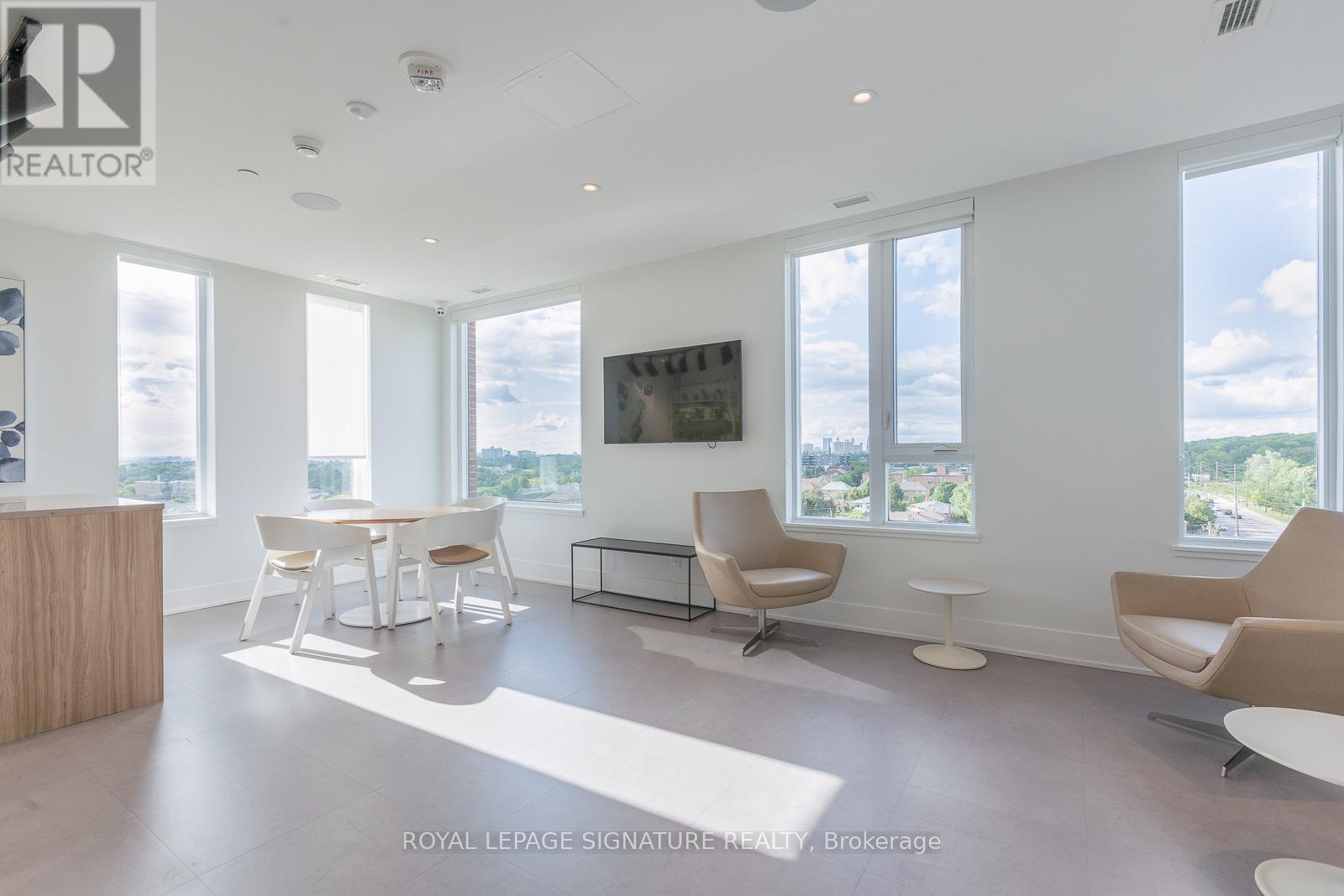 Photo 12 of 824 3100 Keele Street, Toronto ON