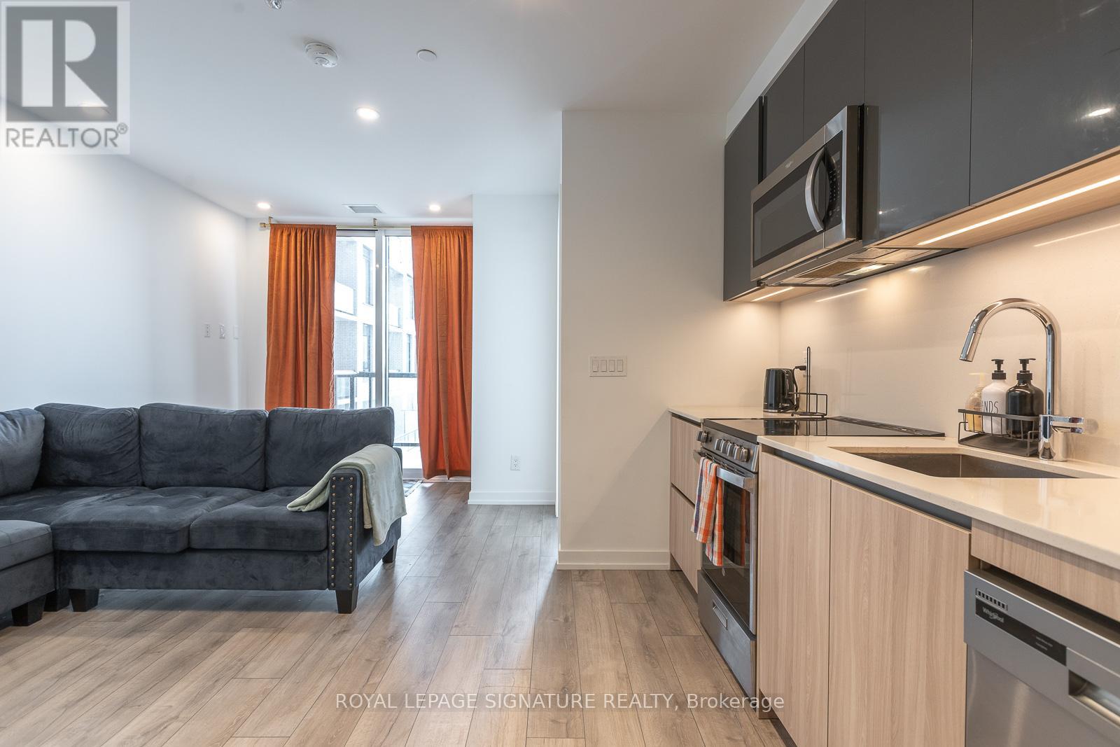 Photo 21 of 824 3100 Keele Street, Toronto ON