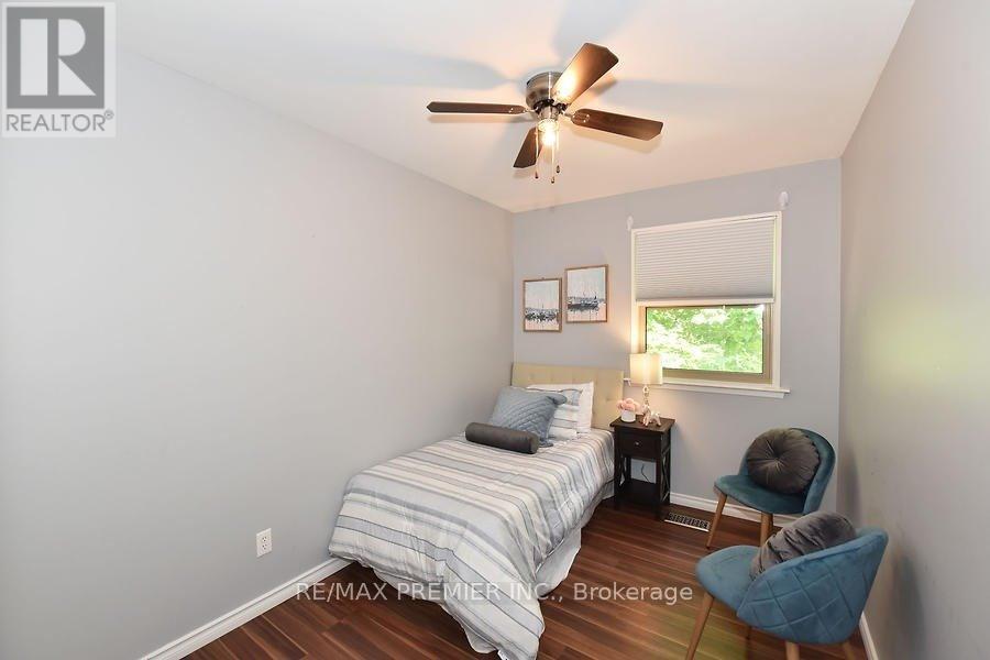 Photo 5 of 18 2 North Street, Barrie ON