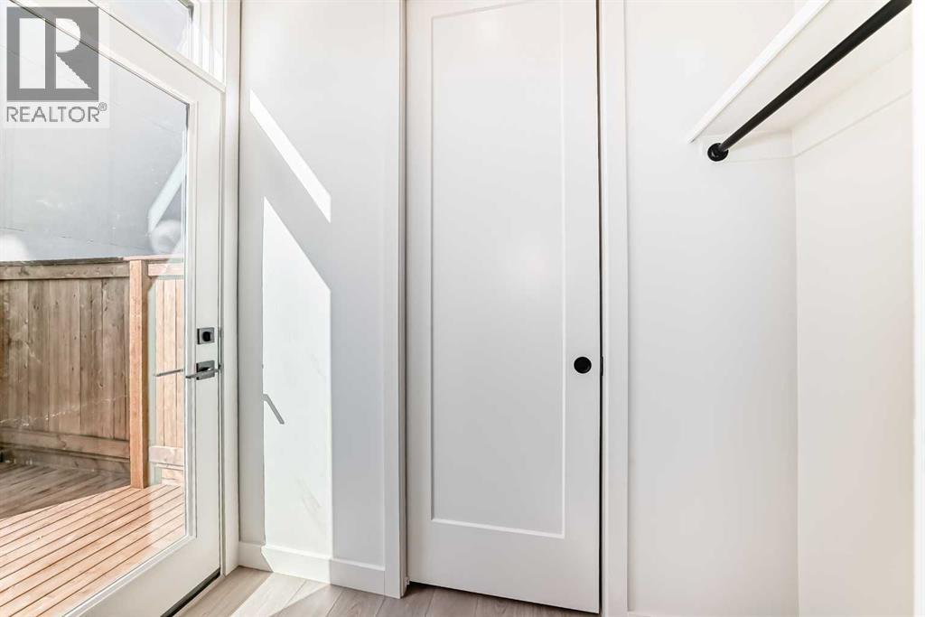 Photo 13 of 643 53 Avenue Sw, Calgary AB