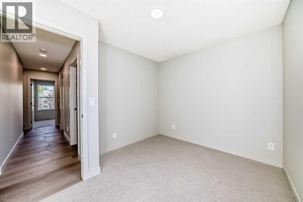 Photo 16 of 643 53 Avenue Sw, Calgary AB