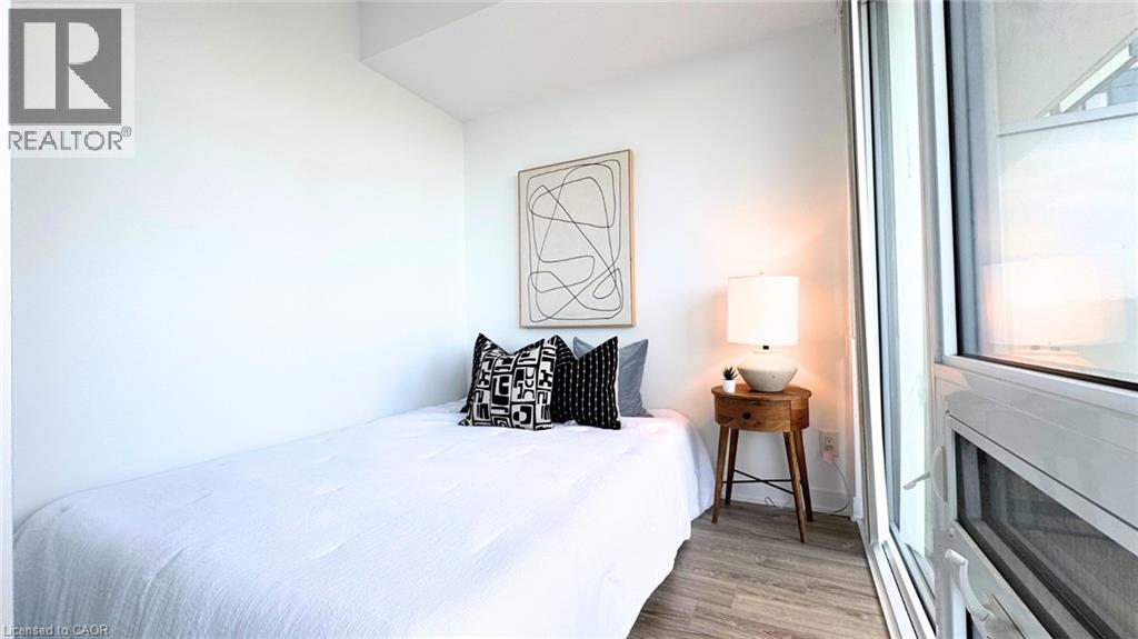 Photo 35 of 42 Charles Street E Unit 2409, Toronto ON