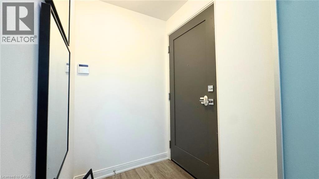 Photo 18 of 42 Charles Street E Unit 2409, Toronto ON