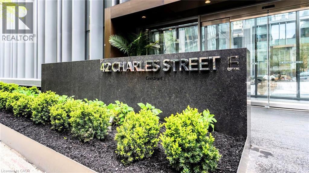 Photo 38 of 42 Charles Street E Unit 2409, Toronto ON
