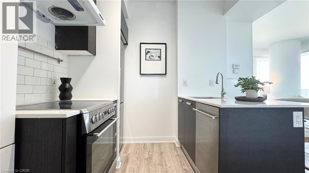 Photo 22 of 42 Charles Street E Unit 2409, Toronto ON