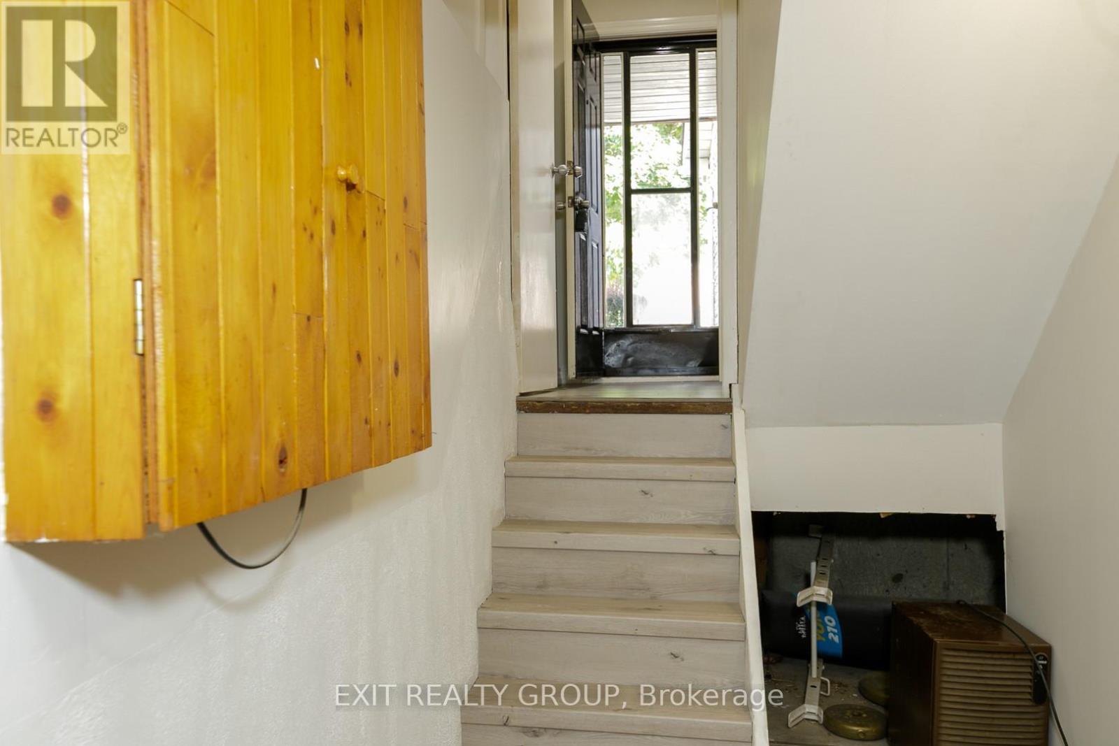 Photo 30 of 765 Hampton Court, Pickering ON