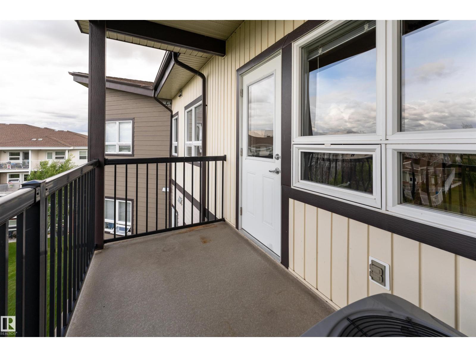 Photo 5 of 403 8702 Southfort Dr, Fort Saskatchewan AB