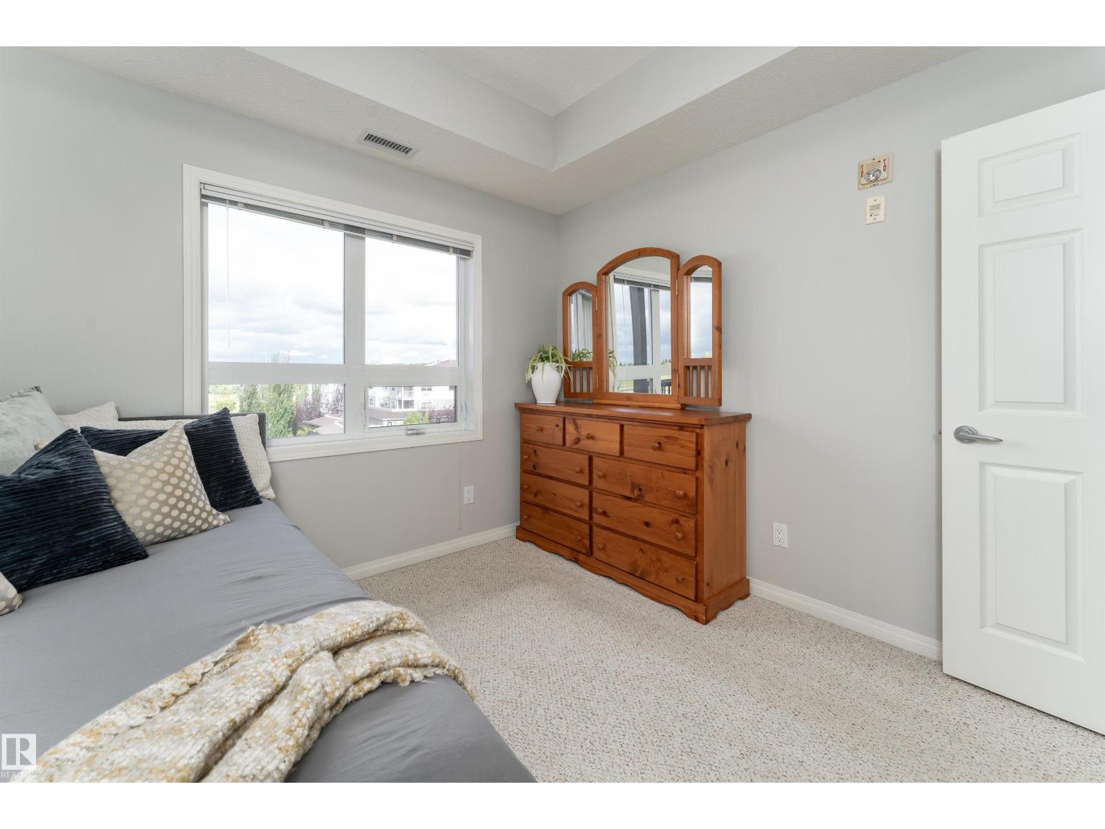 Photo 10 of 403 8702 Southfort Dr, Fort Saskatchewan AB