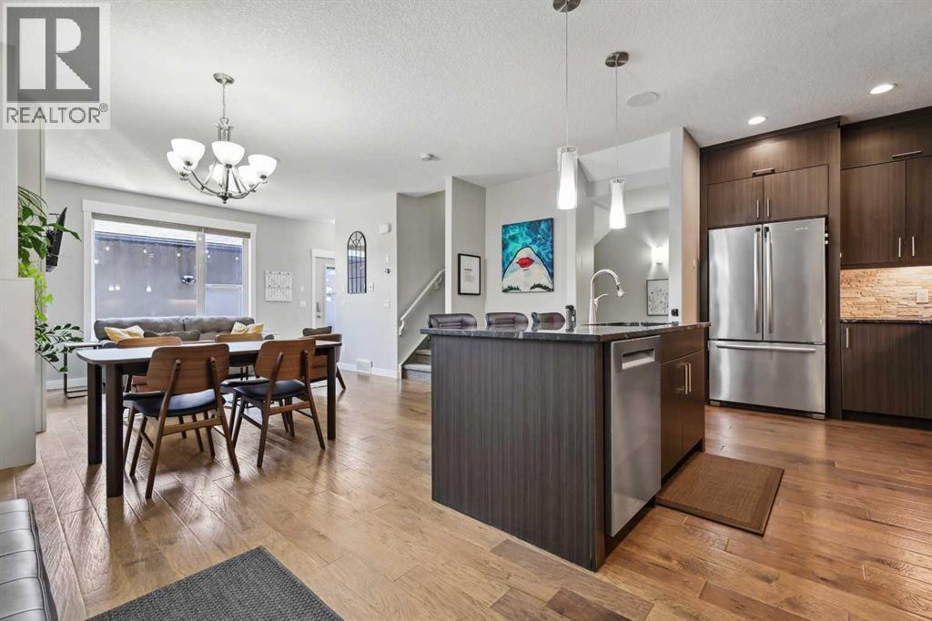 Photo 14 of 2 4728 17 Avenue Nw, Calgary AB