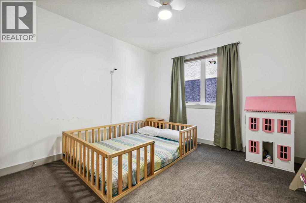 Photo 23 of 2 4728 17 Avenue Nw, Calgary AB